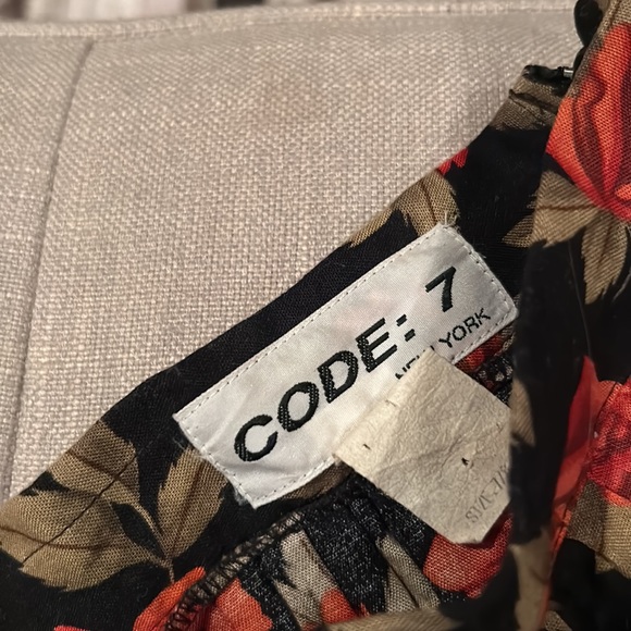 Code: 7 New York Rose Graphic Pleaded Maxi Skirt - Picture 4 of 4